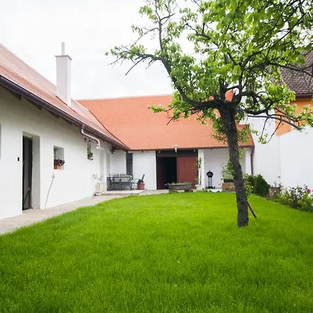 بيت للعطل Slovacka Strážnice