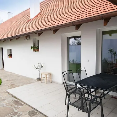 Holiday home Slovacka Chalupa *